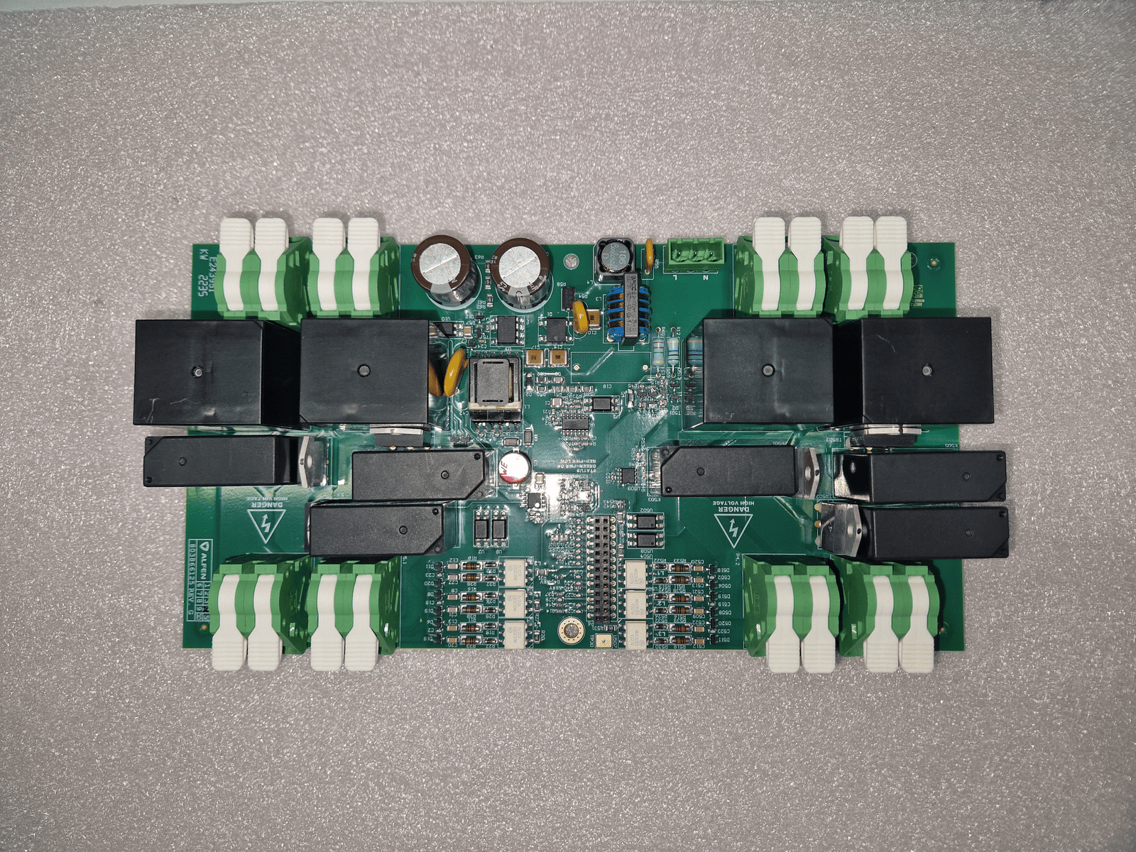 Alfen Eve Double powerboard